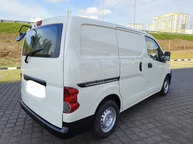 2014 Nissan NV200 1.6 (M) Panel Van - 3