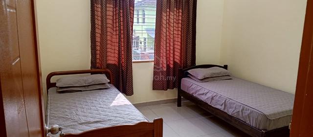 Teres 2Tingkat yang Diubahsuai Berperabot Bukit Piatu Melaka Jual 1