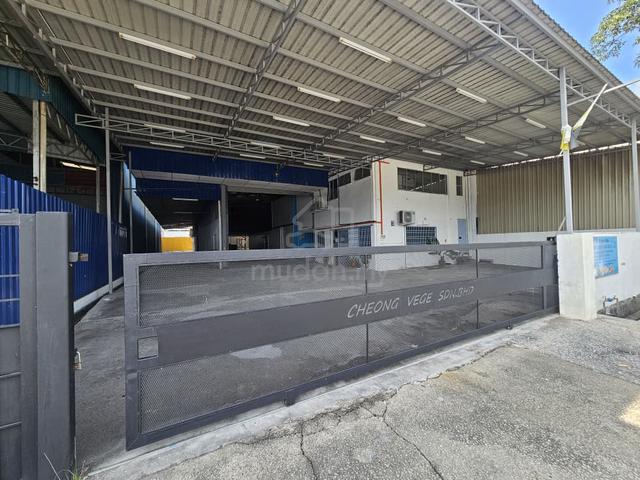 Storage Space for Rent 16ft x 16ft | Silibin Industrial Area Ipoh 1
