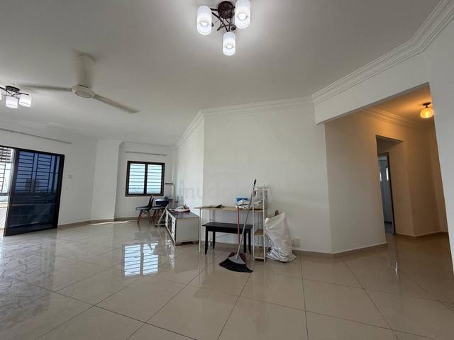 Seri Mutiara Apartments (Seri Alam) 1