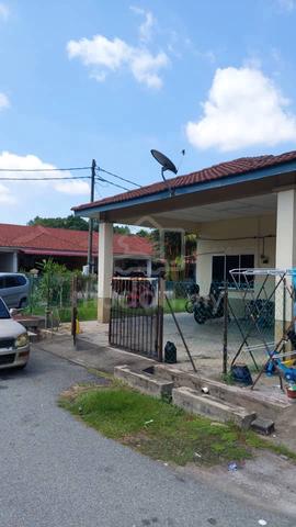 Cornerlot Freehold Teres Setingkat Taman Idaman Jaya Rompin 1