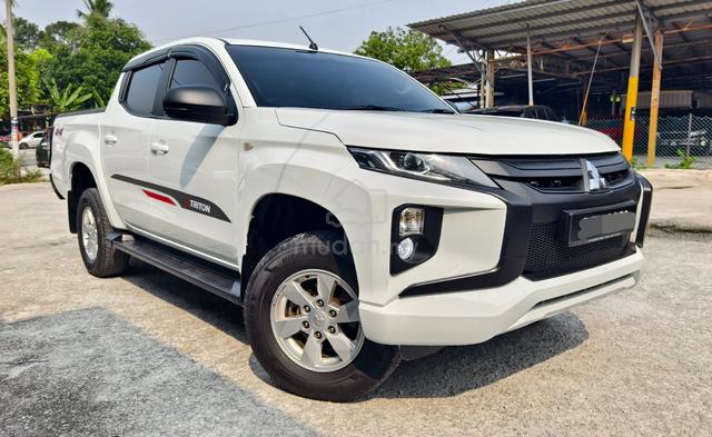 2023 M.TRITON 2.4 VGT MY19 L200 boleh loan kedai - 1