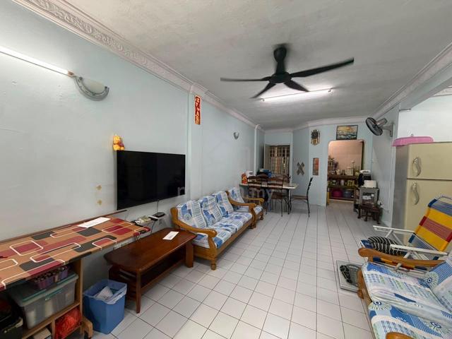 Rumah Pangsa Permas Jaya 1