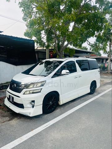 2013 Toyota VELLFIRE 2.4 Z GOLDEN EYES ANH20W - 1