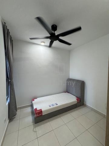 Bilik Sewa Single Medium Lelaki in Arena 2 Kota Warisan near ERL KLIA 1