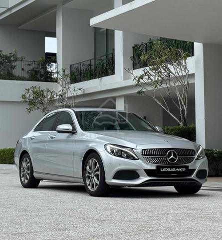 2016 Mercedes Benz C180 1.6 GENUINE 35K KM - 1