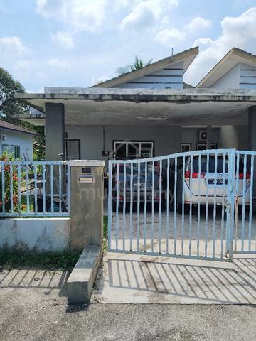 Rumah semi D utk dijual 1