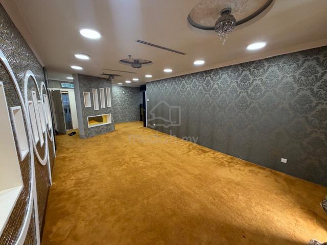 publika,solaris dutamas office full reno 775sfq very nice unit limited 1