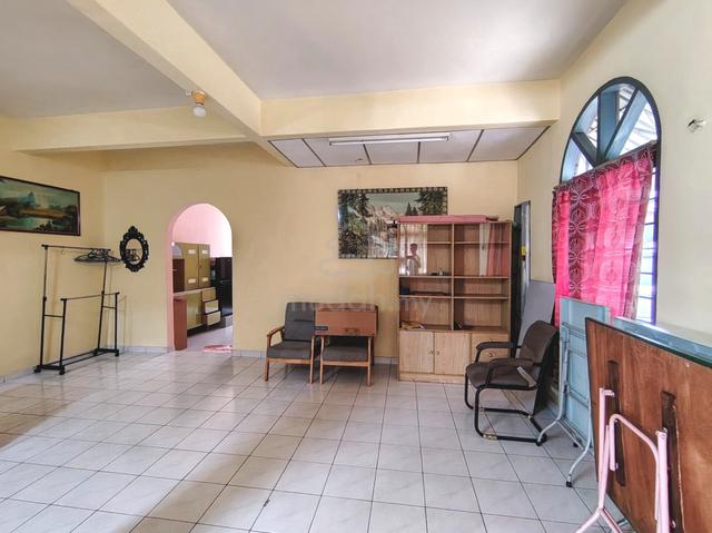 Bukit Beruang Double Storey Terrace House For Rent 1