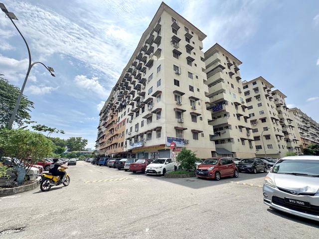 Aman Putra Apartment 1