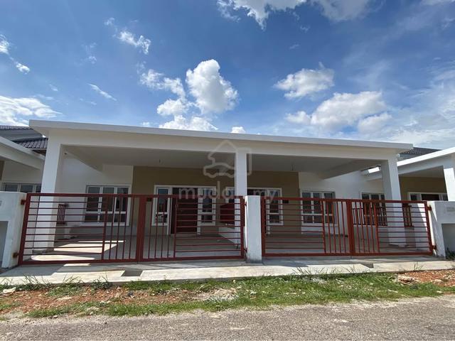 6km from Ayer Keroh Tol Single Storey House nr Batu Berendam Melaka 1
