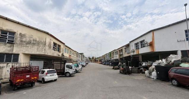 Taman Perindustrian Ehsan Jaya 2sty Factory For Sale 1