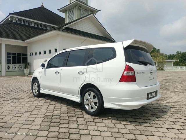 2010 Nissan GRAND LIVINA 1.8 IMPUL (A) - 5