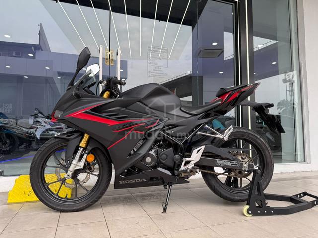 2021 Honda CBR150 ( 12K KM ONLY ) - photo 2 of 10