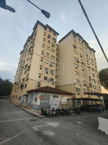 Pangsapuri Kiambang (Seri Kembangan) 1
