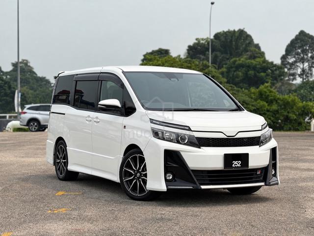 2018 Toyota VOXY 2.0GR Sport Limited Edition - 1