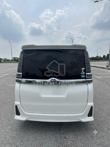 2024 Toyota VOXY 2.0 S-Z (A) - 4