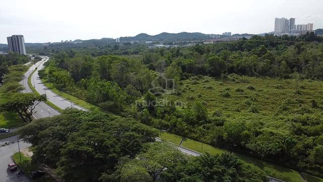 Nice location commercial lot In Nilai For Sale 1