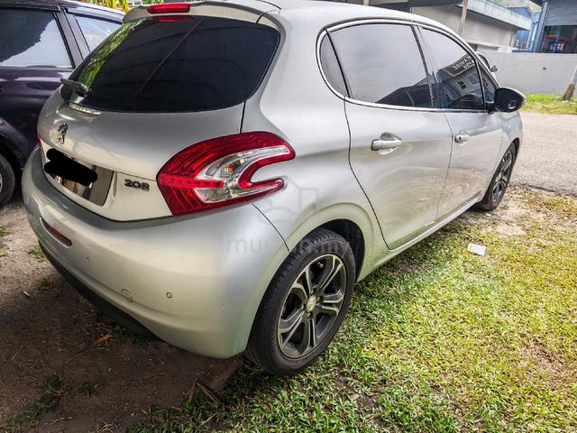 2016 Peugeot 208 1.6 VTI ALLURE (A) - 4