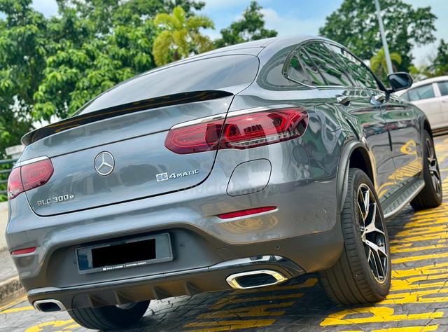 SUNROF💥2023 Mercedes Benz GLC300E 2.0 4MATIC COUP - 2