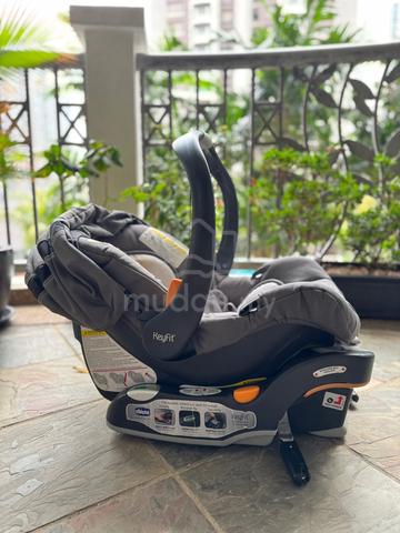 Chicco Keyfit infant car seat with Isofix Base Moms Kids for sale in Mont Kiara Kuala Lumpur