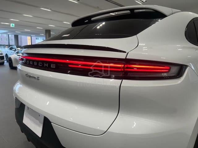 2023 Porsche CAYENNE 4.0 S COUPE MY24 (A) - 4