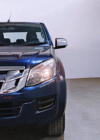 (💯Full Loan)2015 Isuzu D-MAX 2.5 HI-RIDE(M) Go - 5