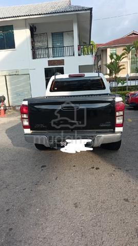 2018 Isuzu D-MAX 3.0 STANDARD 4X4 FACELIFT (A) - 2