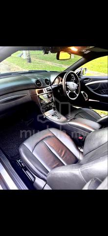 2007/11 Mercedes Benz CLK 200 K (CBU) - 4