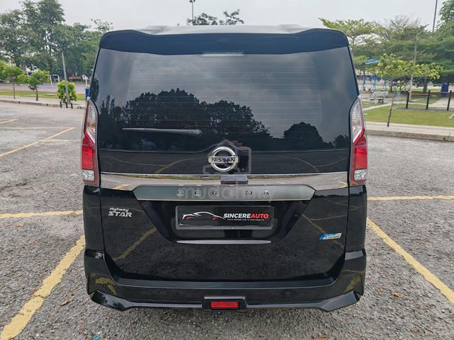 Nissan SERENA 2.0 HYBRID PREMIUM Highway LEATHER - 4