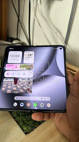 Google pixel 10 pro fold seldom use  - photo 2 of 6