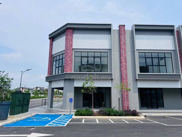 CORNER LOT DOUBLE STOREY SHOP LOT GAMUDA GARDEN Rawang FOR RENT🔥 1