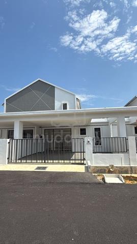 Melaka Ayer Keroh Freehold 1-Storey Terraced House For Sale 1