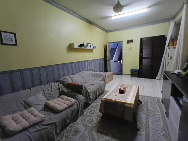 Palma Puteri 1