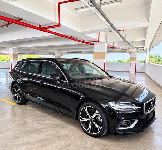 Volvo V60 2.0 T8 Under warranty Carking Penang - 1