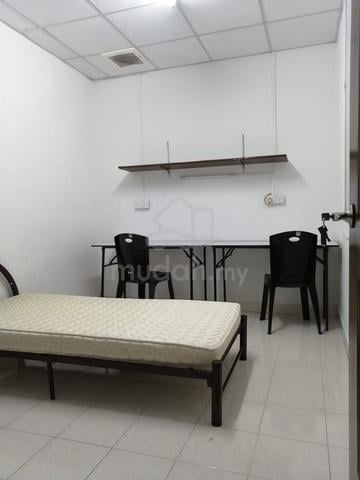 Bilik Untuk Disewa Di Jitra, Kedah. (Untuk LELAKI Sahaja) 1