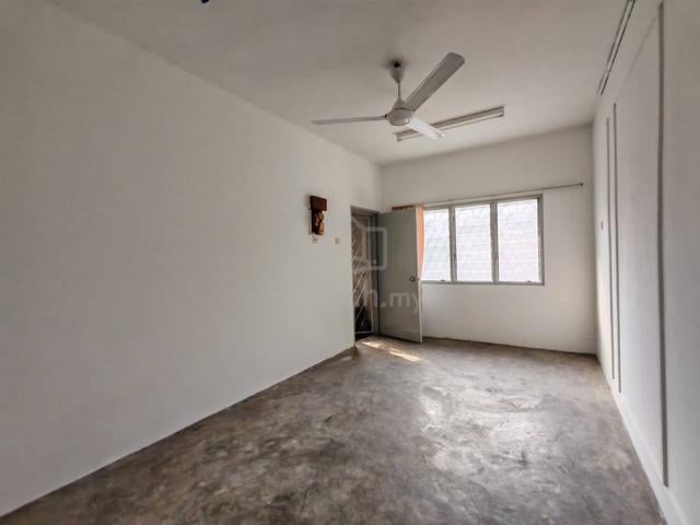 Flat Taman Alam Megah 1