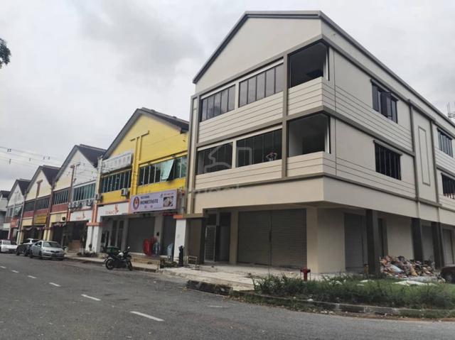 Investment Unit 2 Sty Shoplot for Sale. Taman Impian Emas Skudai JB 1