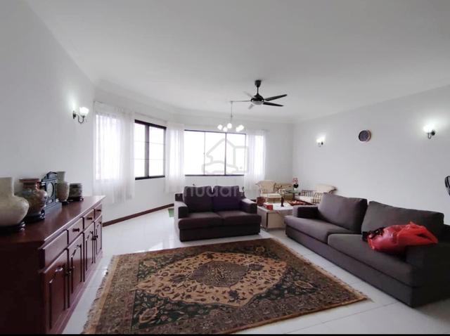 Sri Pangkor (Pulau Tikus) 1