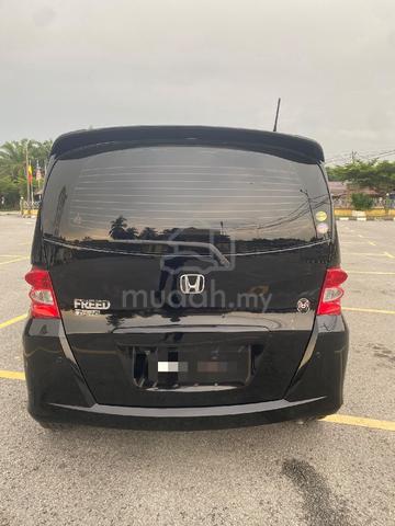 2010 Honda FREED 1.5 E (A) - 4