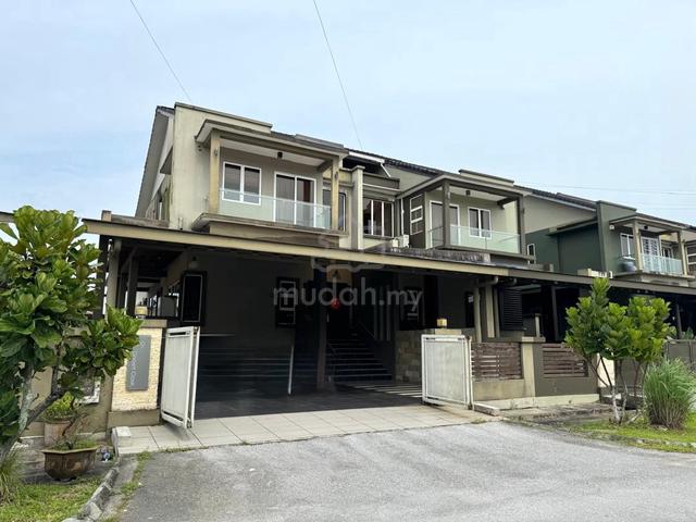 Selling Below Market Value 20% ,Taman Dorsett Two & Half Storey Semi D 1
