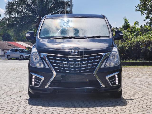 2017 Hyundai GRAND STAREX 2.5 ROYALE PREMIUM (A) - 2
