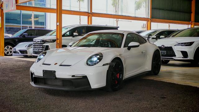 2022 Porsche 911 4.0 GT3 992 FACELIFT (A) 16k Mile - 3