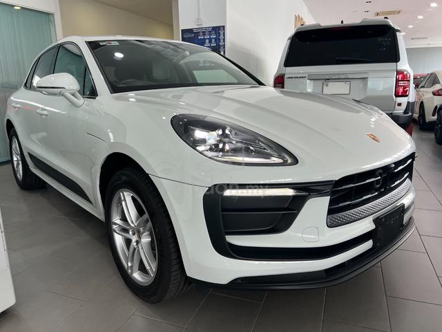 2022 Porsche MACAN 2.0L (A) NFL 4 CAM PASM AIR SUS - 1