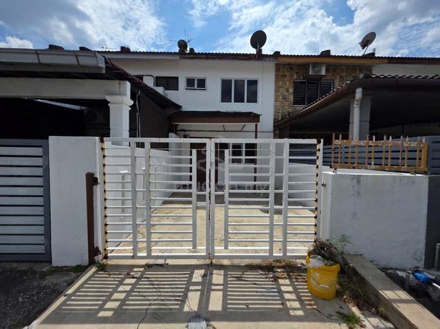 Double Storey Terrace House Taman Sri Muda, Seksyen 25, Shah Alam 1