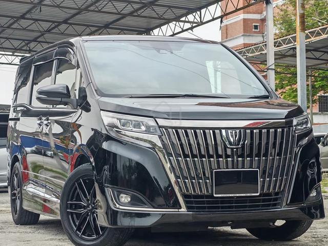 25 Toyota ESQUIRE 2.0 GI PREMIUM VOXY FACELIFT - 1