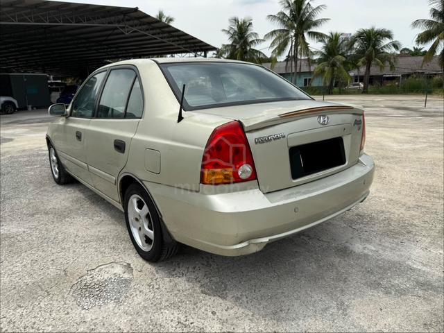 2004 Hyundai ACCENT 1.5 L (A) Sedan - 3