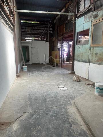 Pintal Tali 2sty Pre War Shop House, Prime Location, Georgetown 5