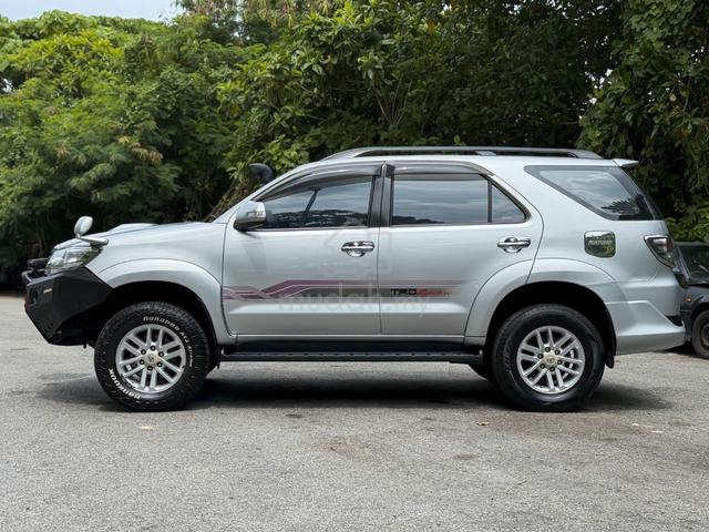 2013 Toyota FORTUNER 2.5 G (A) - 3