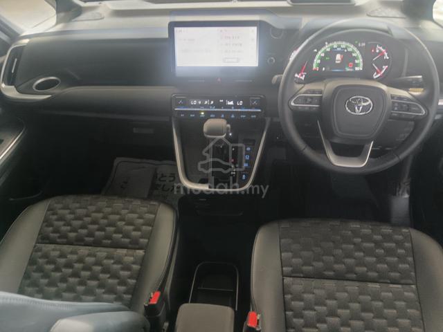 Toyota VOXY (2024) 2.0 S-Z (A) 7 seater - 5